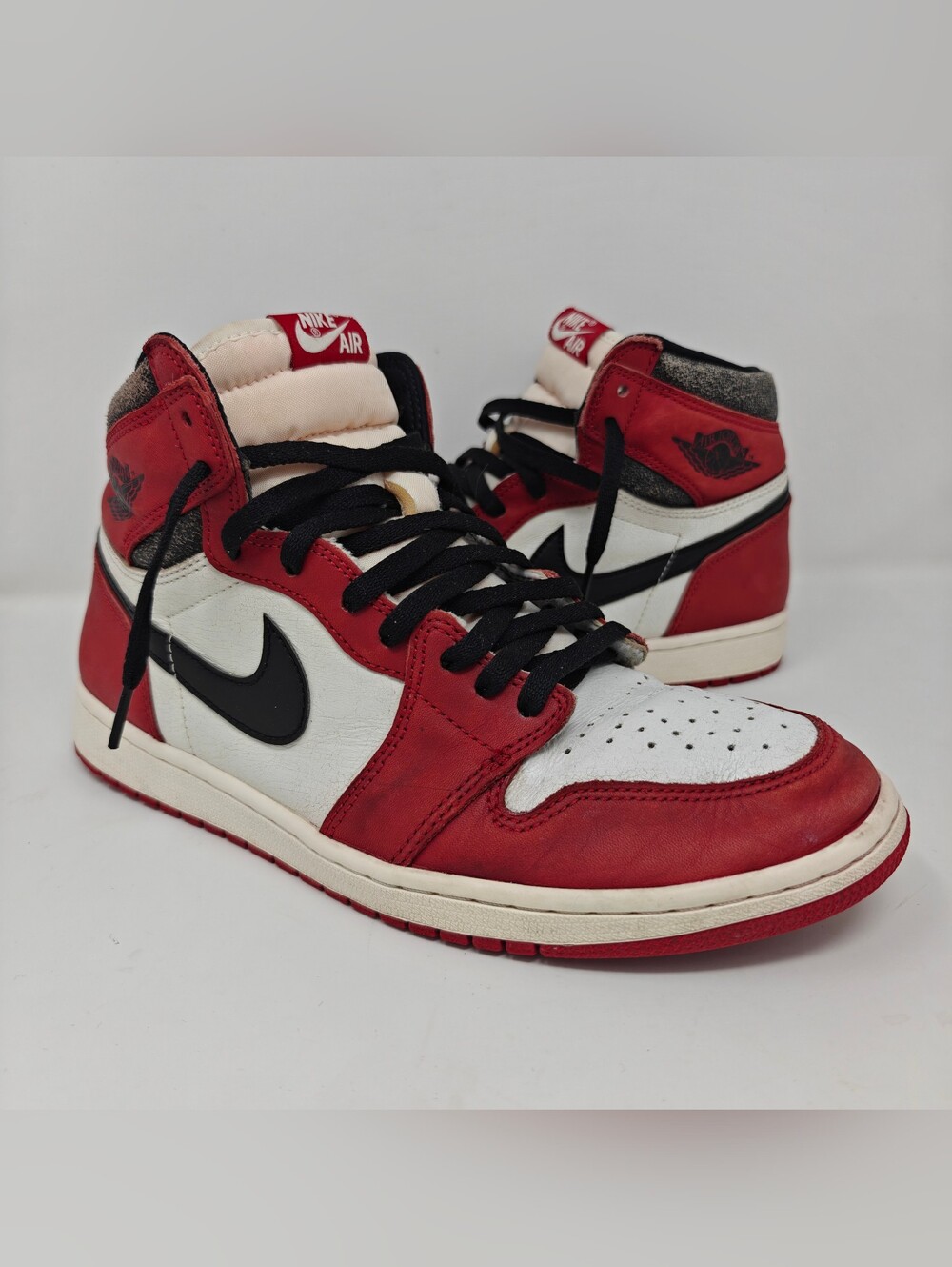 Nike Air Jordan 1 High Chicago Lost & Found Size 11 DZ5485-612 Repaint Authentic